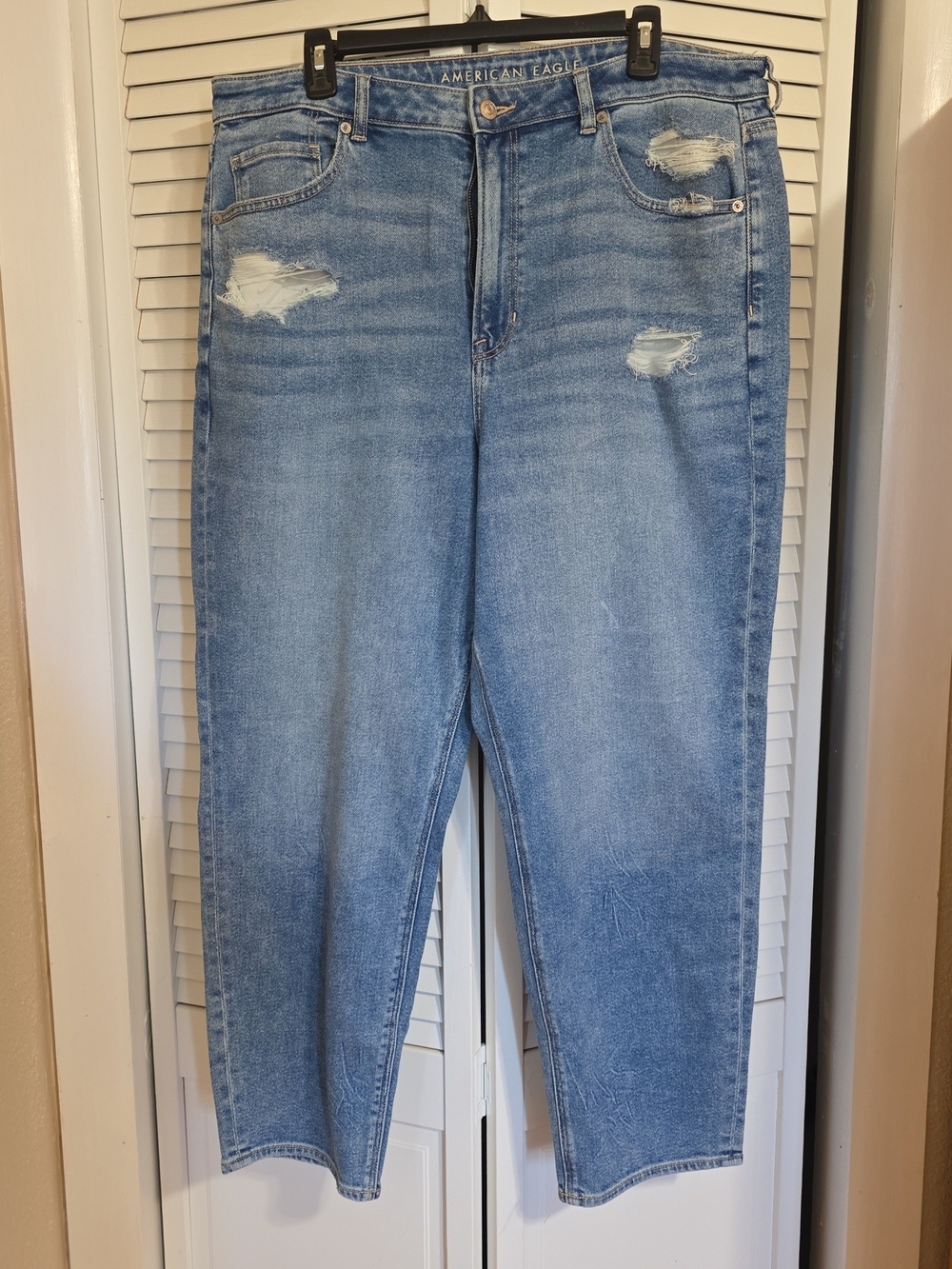 American Eagle Outfitters Distressed Stretch Boyfriend Jean Straight